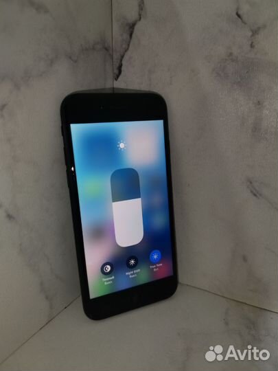 iPhone SE (2020), 64 ГБ