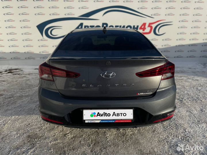 Hyundai Elantra 2.0 AT, 2019, 90 000 км