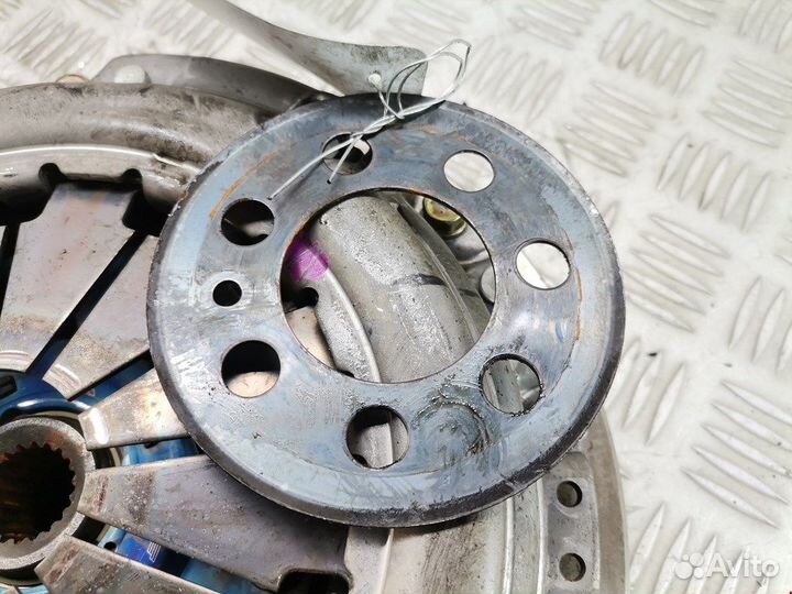 Маховик (демпфер сцепления) для Mitsubishi Carisma