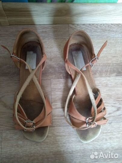 Туфли для бальных танцев