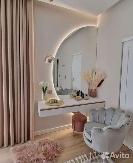 Туалетный столик с зеркалом на заказ