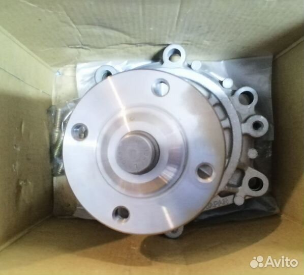 Насос водяной Toyota, VW