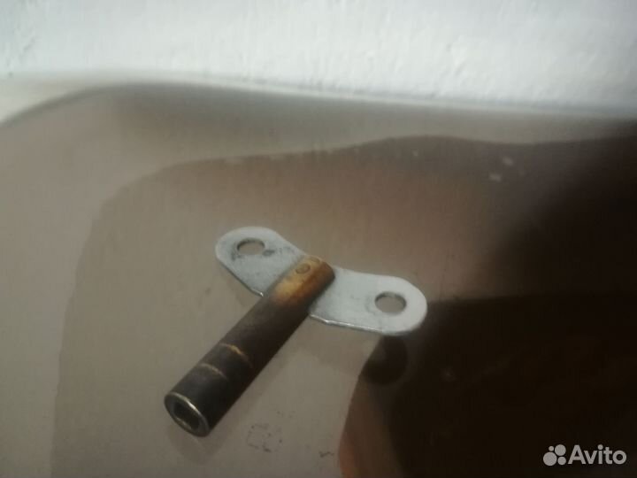 Часы настенные механические, дерево