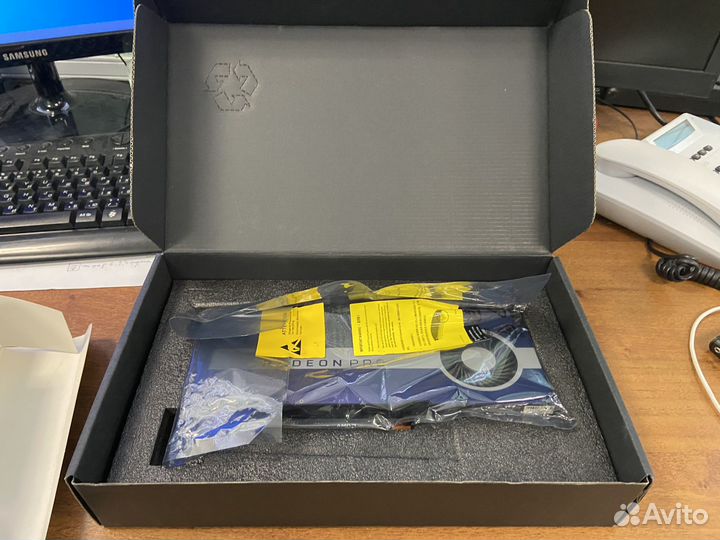 Видеокарта amd radeon pro w5500