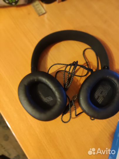 Беспроводные наушники jbl