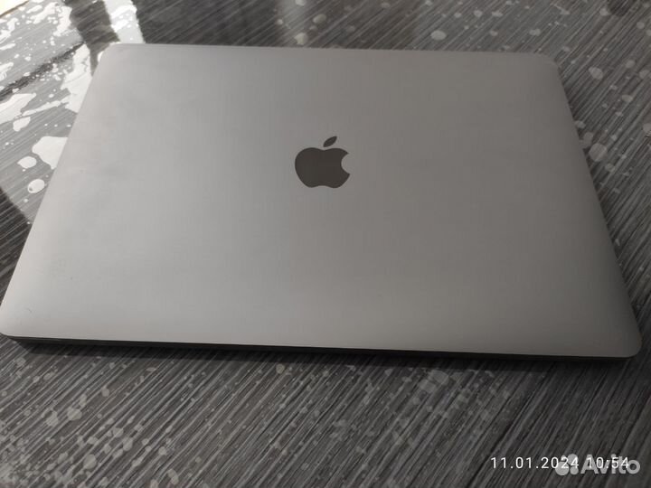 Macbook pro 13 2017 256gb