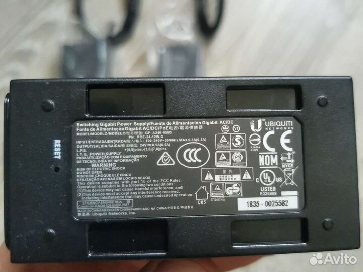 Инжектор PoE Ubiquiti POE-24-12W-G