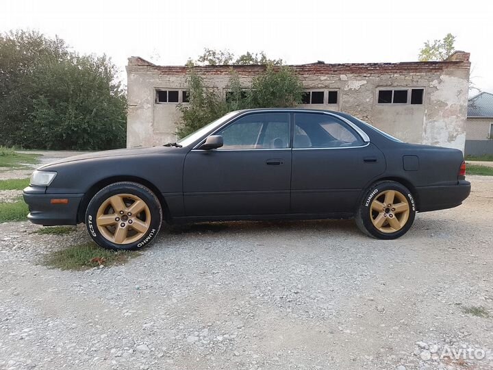 Toyota Vista 1.8 AT, 1992, 100 000 км