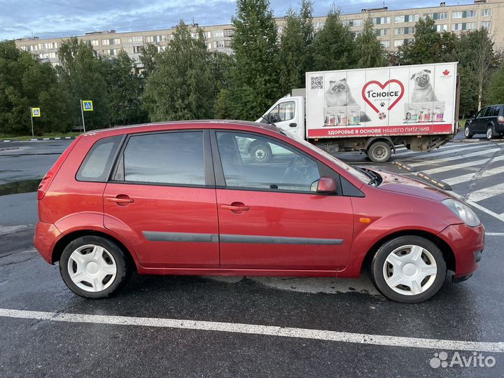 Ford Fiesta 1.6 МТ, 2006, 211 880 км