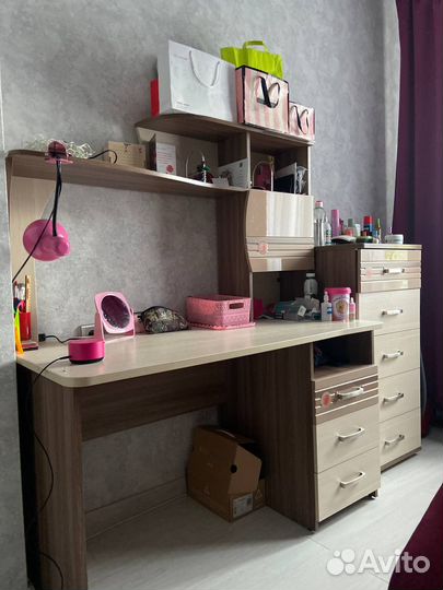 Письменный стол с комодом