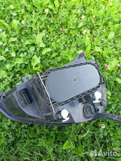 Фара левая priora