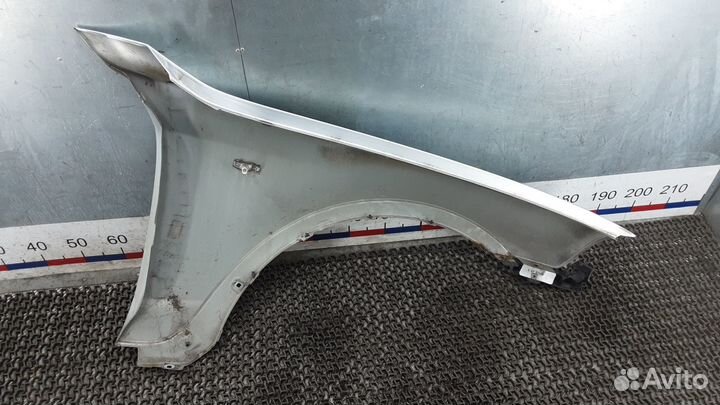 Крыло переднее левое BMW X3 E83 2005