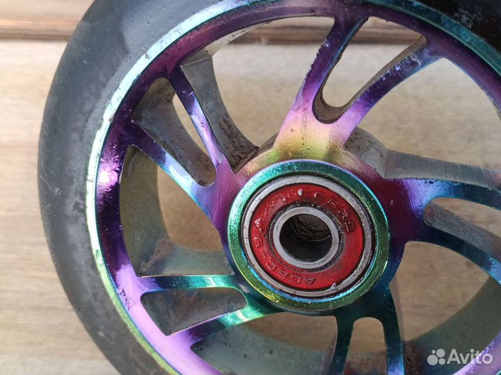 Цена для привлечения колёса на трюковой самокат