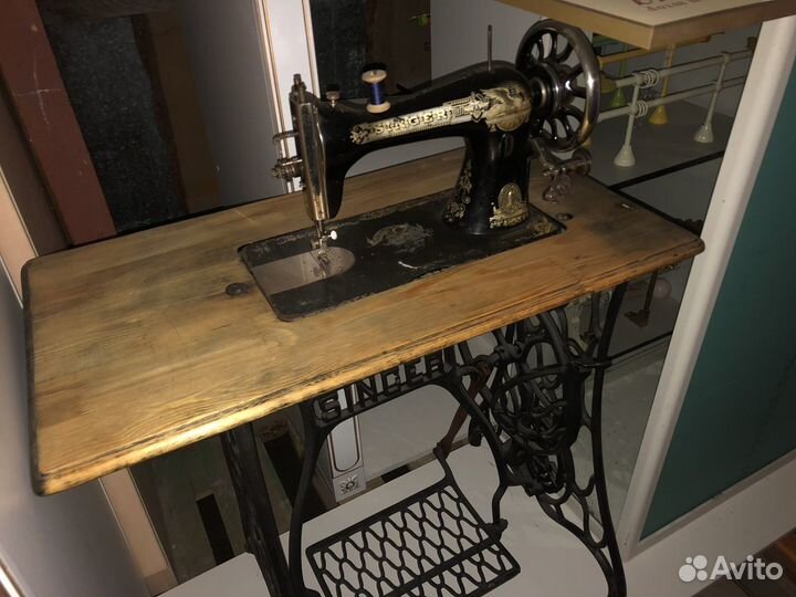 Швейная машина Singer