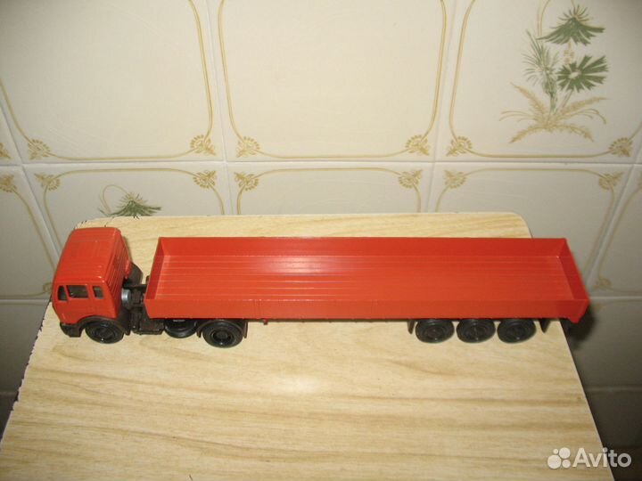 Модели грузовиков NZG - Conrad Масштаб 1/50