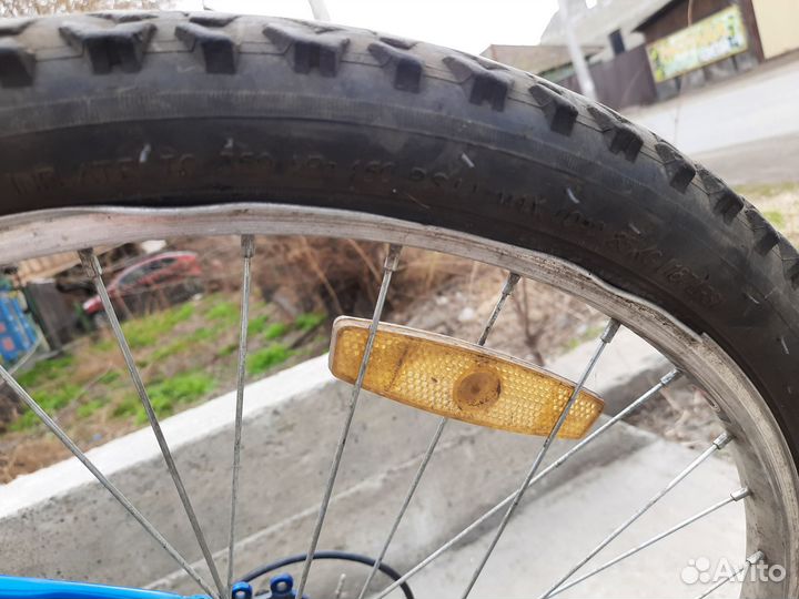 Велосипед синий колеса 24