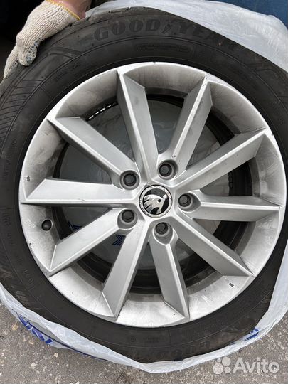 Колеса на skoda r16 лето+зима комплект