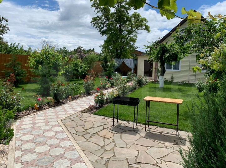 Дом 65 м² на участке 5 сот.