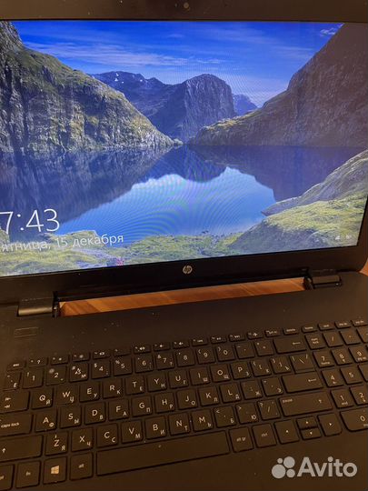 HP Notebook - 17-y006ur