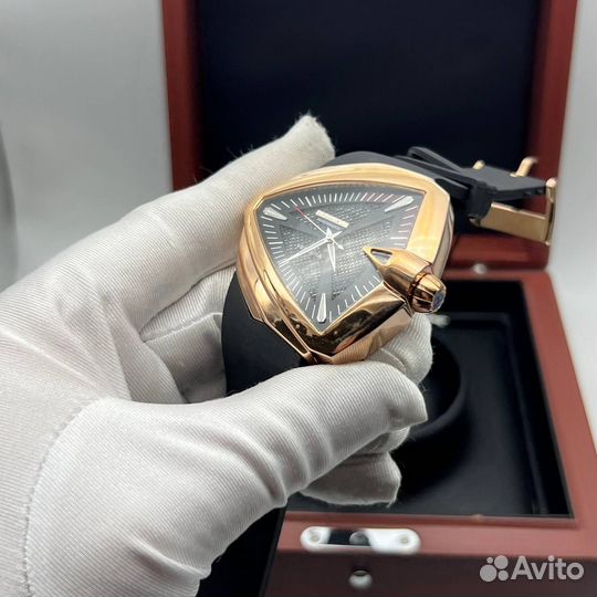 Часы Hamilton Ventura