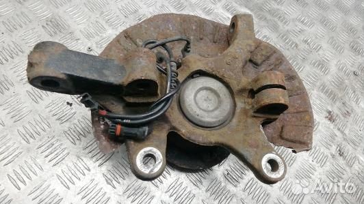 Ступица передняя левая mercedes benz vito W639 (UK