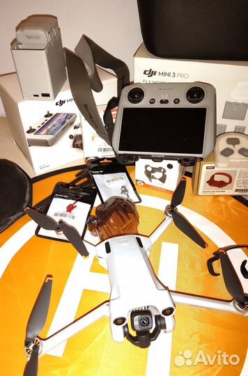 Квадрокоптер DJI Mini 3 PRO RC + Fly More Kit +