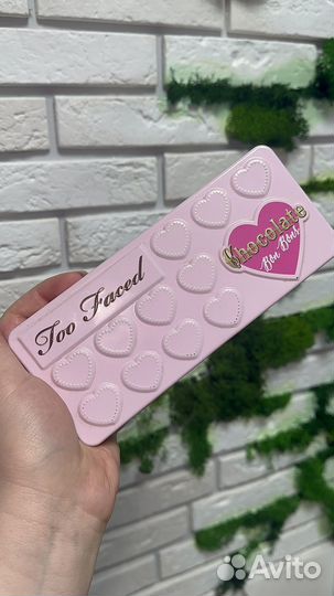 Палетка теней too faced