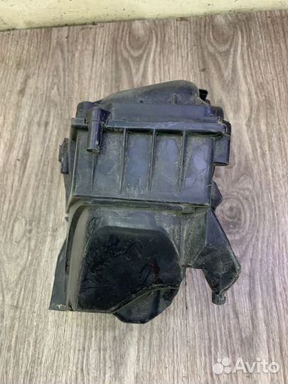 Корпус воздушного фильтра Ford Mondeo qjbb