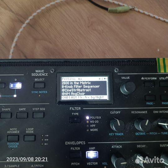 Синтезатор korg