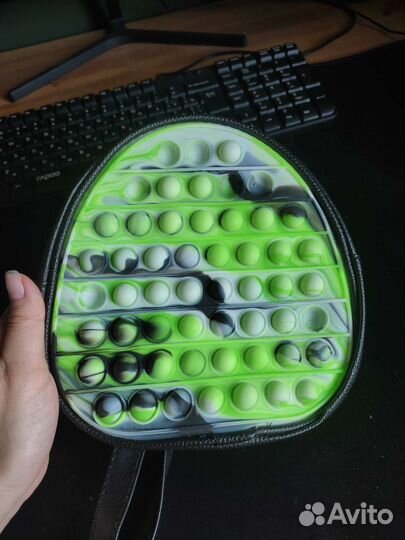 Маленький рюкзак попит