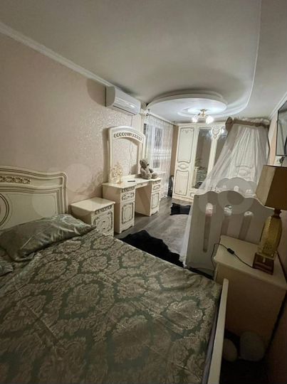 3-к. квартира, 87 м², 8/9 эт.