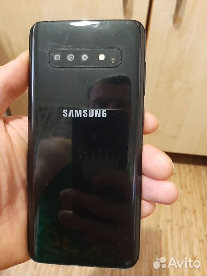 Samsung Galaxy S10+ (Snapdragon 855), 8/128 гб