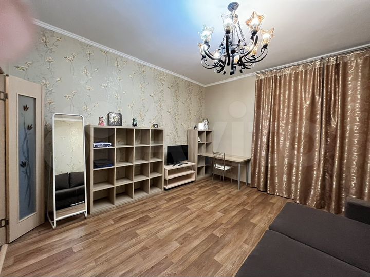 1-к. квартира, 44 м², 2/9 эт.