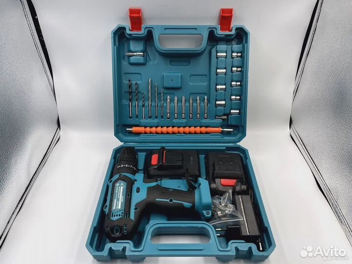 Шуруповерт аккумуляторный Makita 26V новый