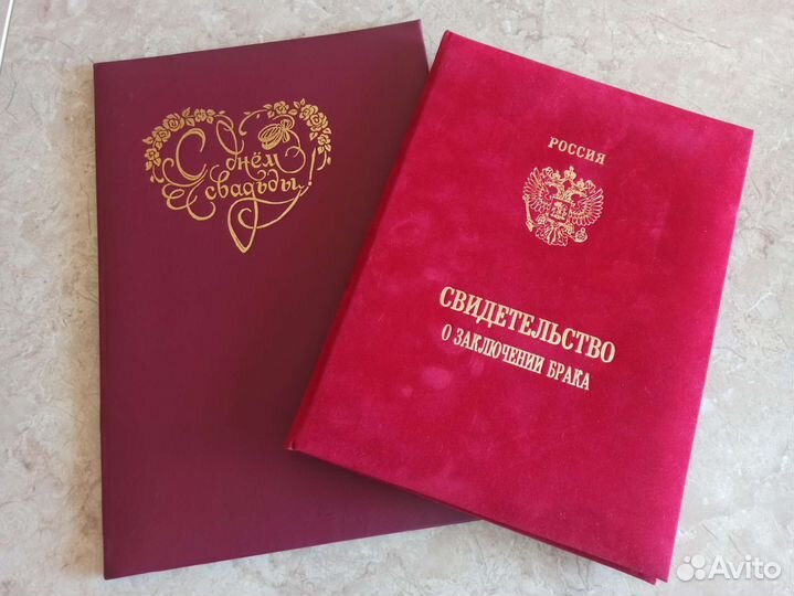 Канцтовары Степлер Скрепки Папки Подставки