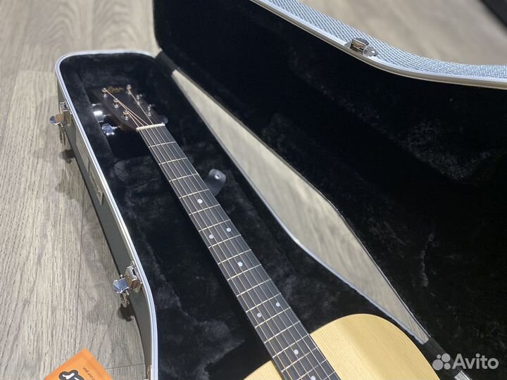 Жесткий кейс для акустической гитары