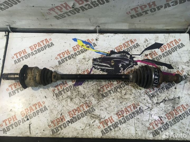 Мерседес Вито Полуось задняя