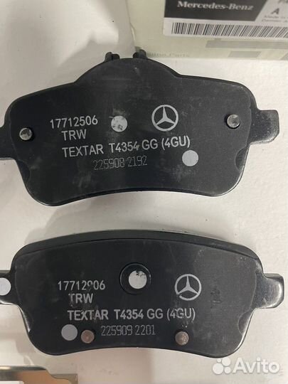 Тормозные колодки Mercedes-Benz A0074207720