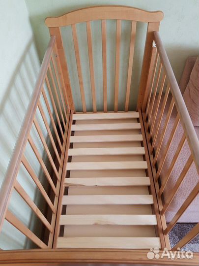 Детская кроватка 120*60, матрас 120*60 и простыни