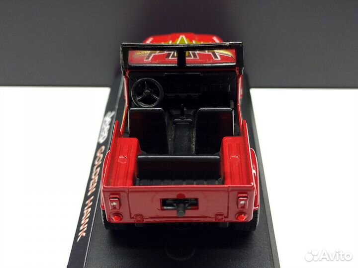 1:43 Jeep Wrangler Golden Hawk