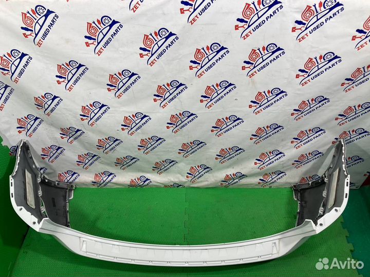 Бампер задний Volkswagen Touareg NF 7P5 crca 2013