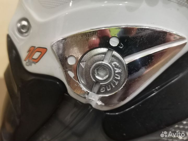 Горнолыжные ботинки