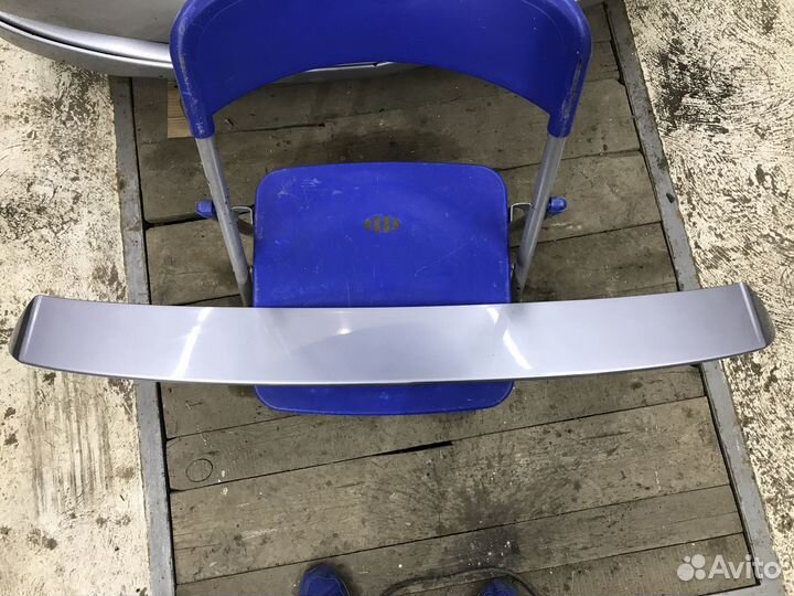 Спойлер на крышку багажника Outlander XL