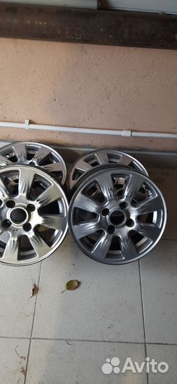 Продам литые диски R13