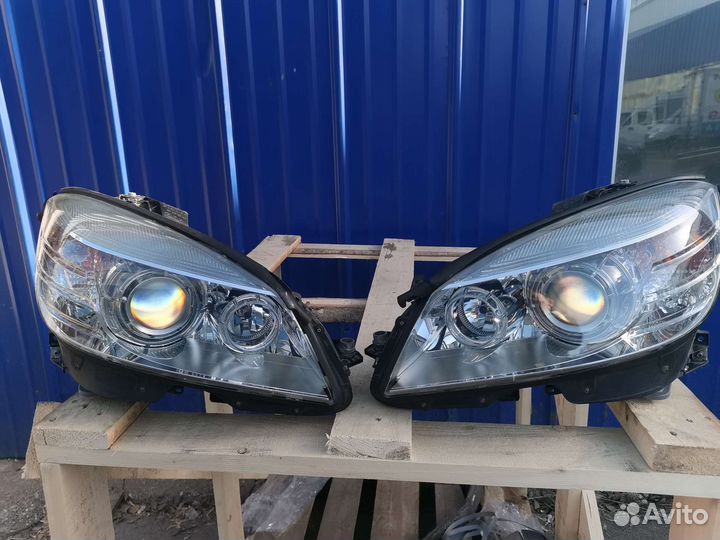 Фары ксенон mercedes w204 комплектные в идеале