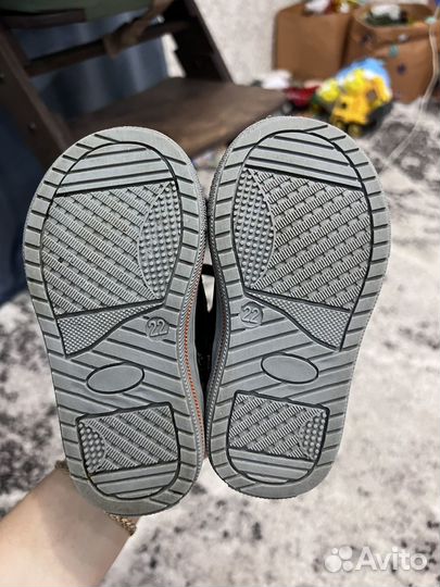 Ботинки демисезонные 22-23 размер