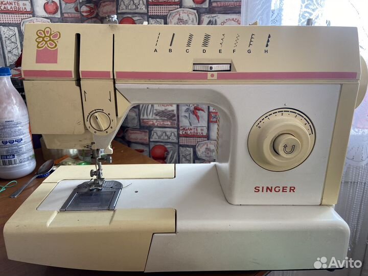 Швейная машина Singer