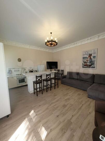 2-к. квартира, 80 м², 1/2 эт.