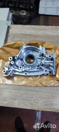 Масляный насос MD302234