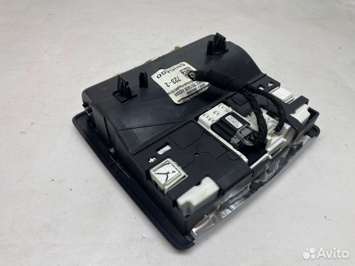 Плафон освещения салона Ford Explorer 5 3.5 2012